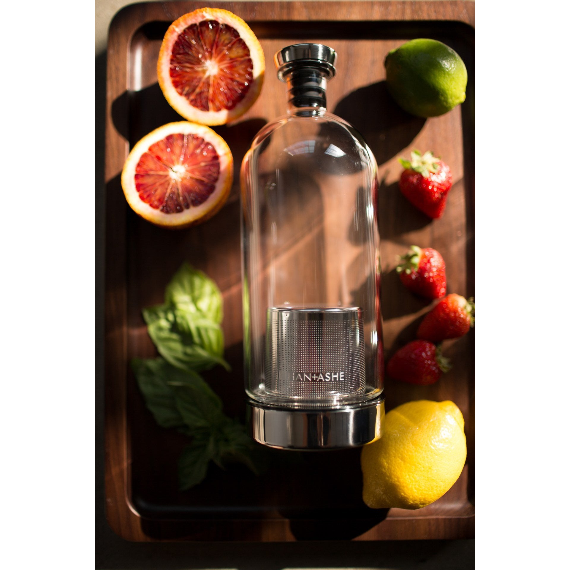 Alkemista Alcohol Infussion Kit that lets you infuse alcohol with your favorite flavors